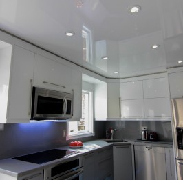 White Reflective Stretch Ceiling